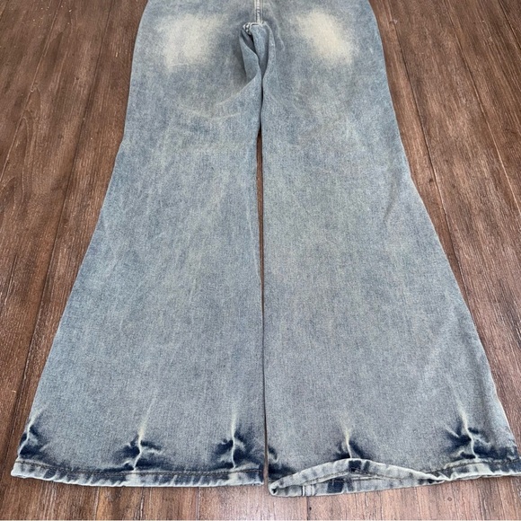 ROMWE Fairy Grung Flared Jeans Women’s XS 2 High Rise - Picture 5 of 12